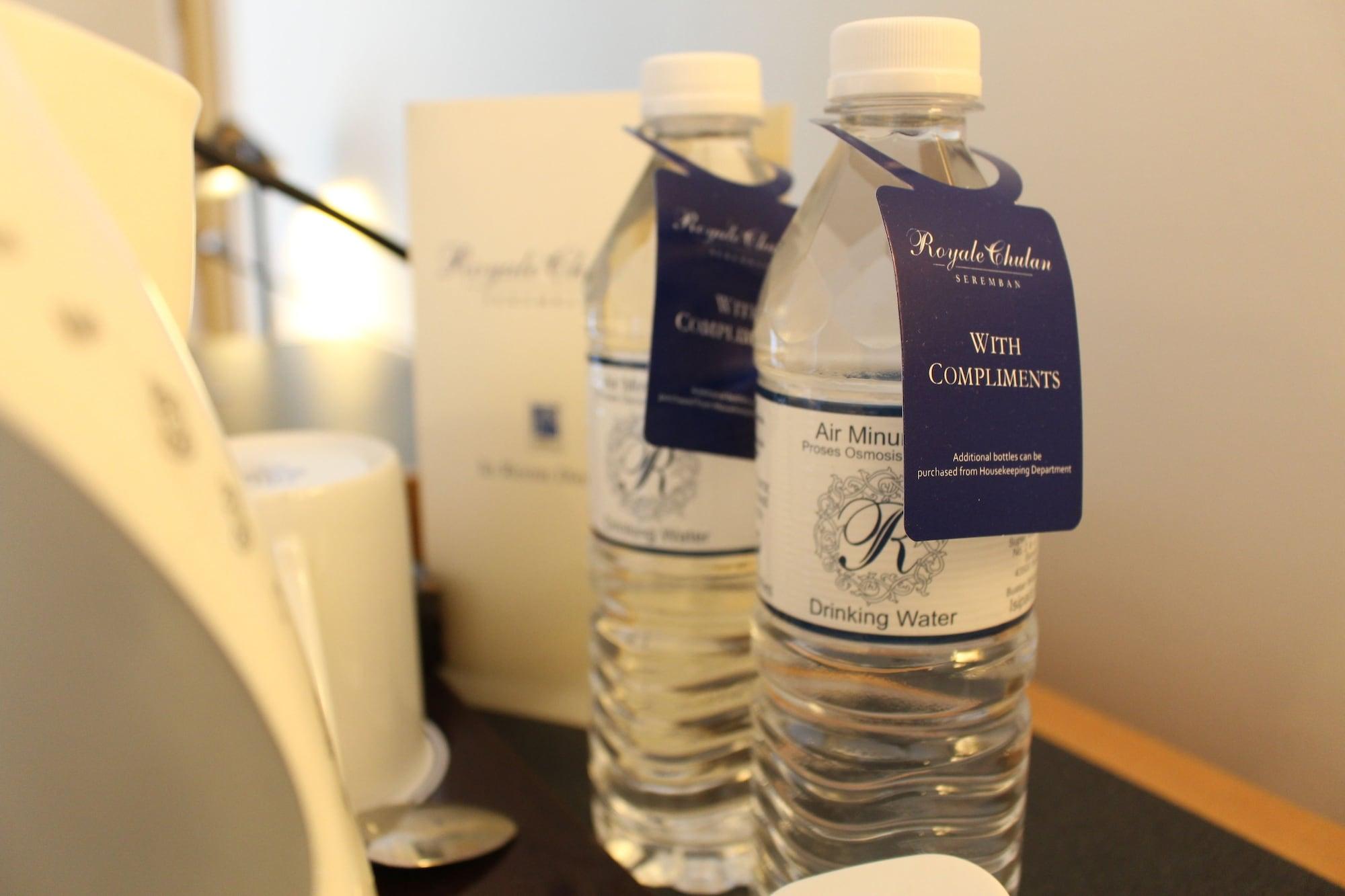 Royale Chulan Seremban Exteriör bild Bottled water