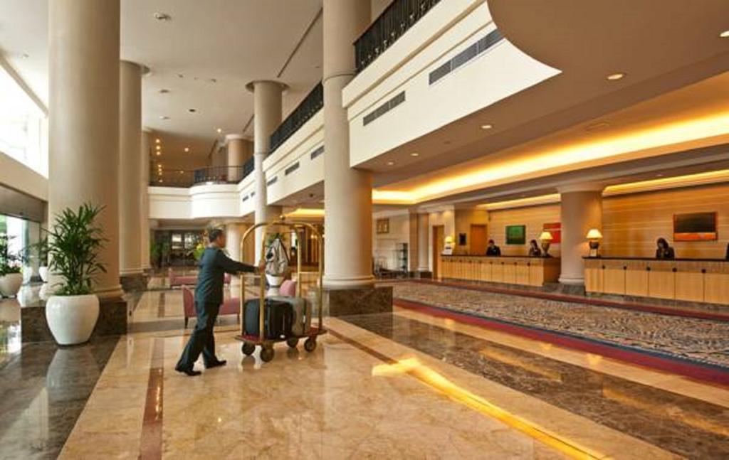 Royale Chulan Seremban Exteriör bild Lobby
