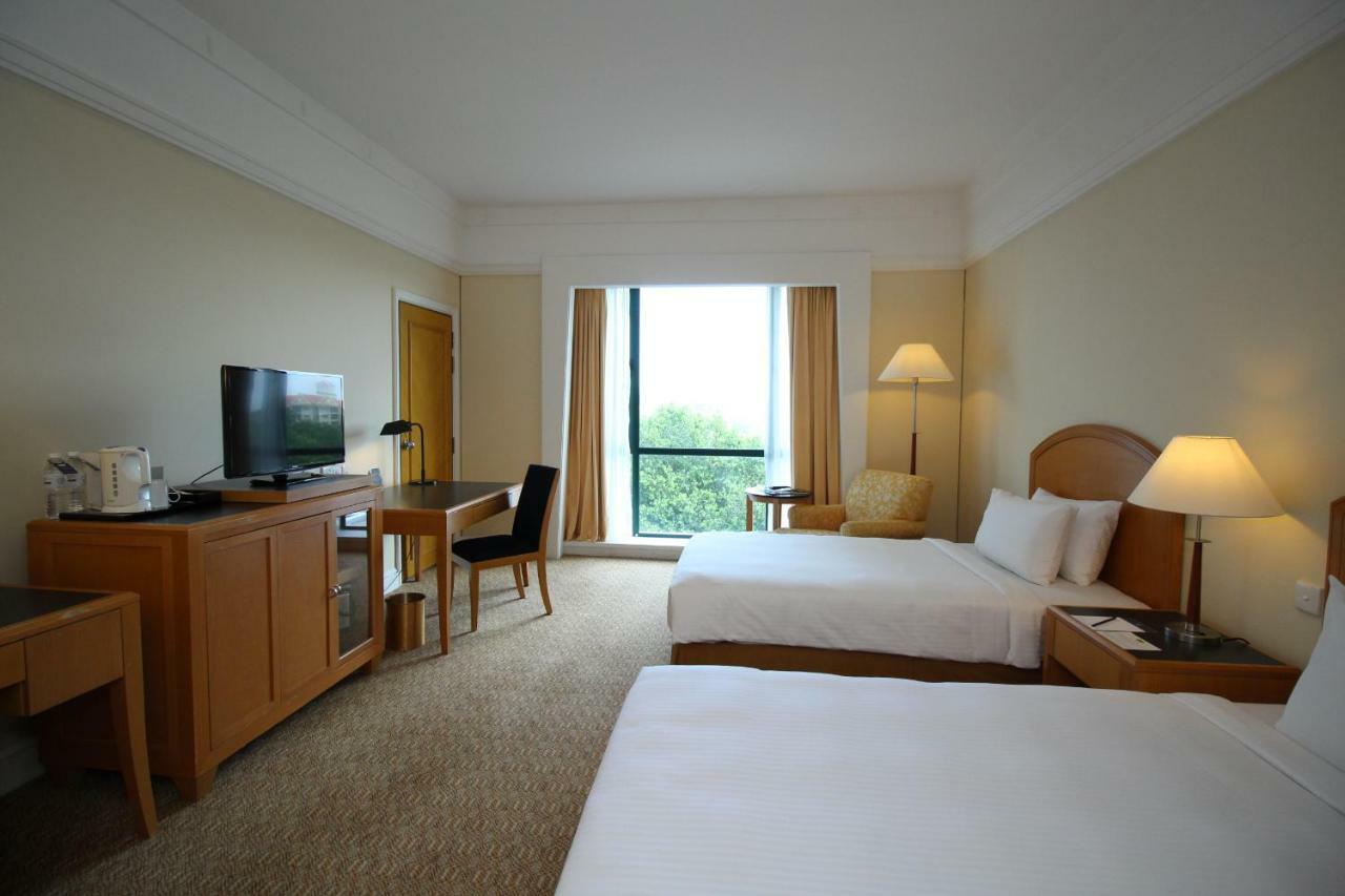 Royale Chulan Seremban Exteriör bild Deluxe Room